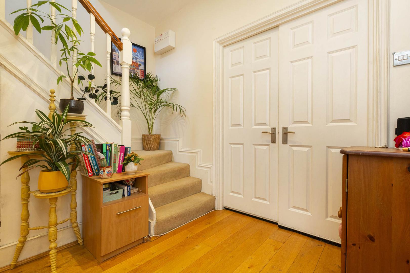 Modern Apartment with Private Roof Terrace Ebbsfleet Road , Kilburn